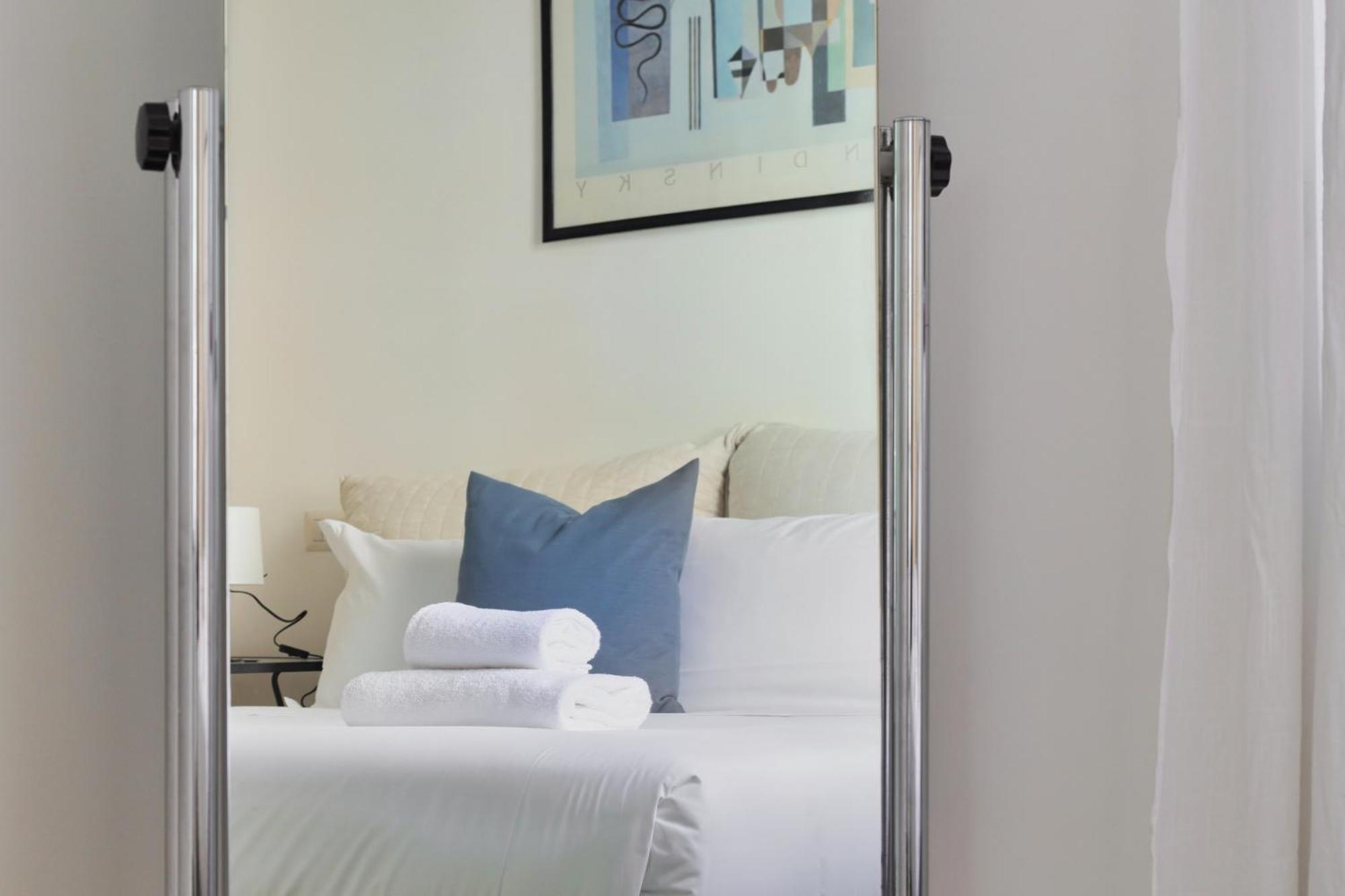 Just Urban Stays - Bright And Functional Apartment - Corso Genova 밀라노 외부 사진