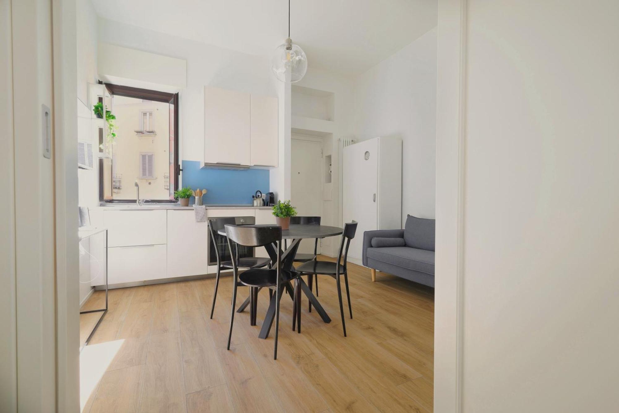 Just Urban Stays - Bright And Functional Apartment - Corso Genova 밀라노 외부 사진